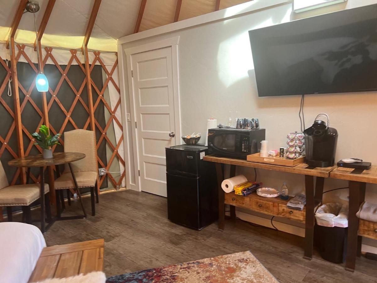 Escalante Yurts - Luxury Lodging Екстер'єр фото