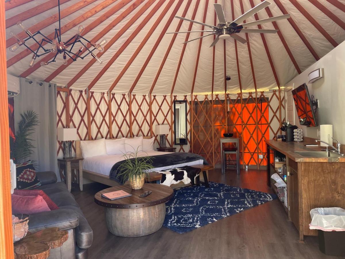 Escalante Yurts - Luxury Lodging Екстер'єр фото