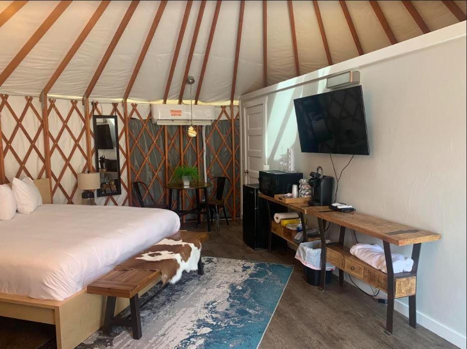 Escalante Yurts - Luxury Lodging Екстер'єр фото